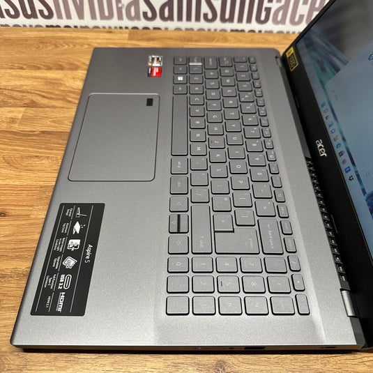 Acer Laptop A515-47 - Six-Core Ryzen 5 16GB RAM 512GB SSD