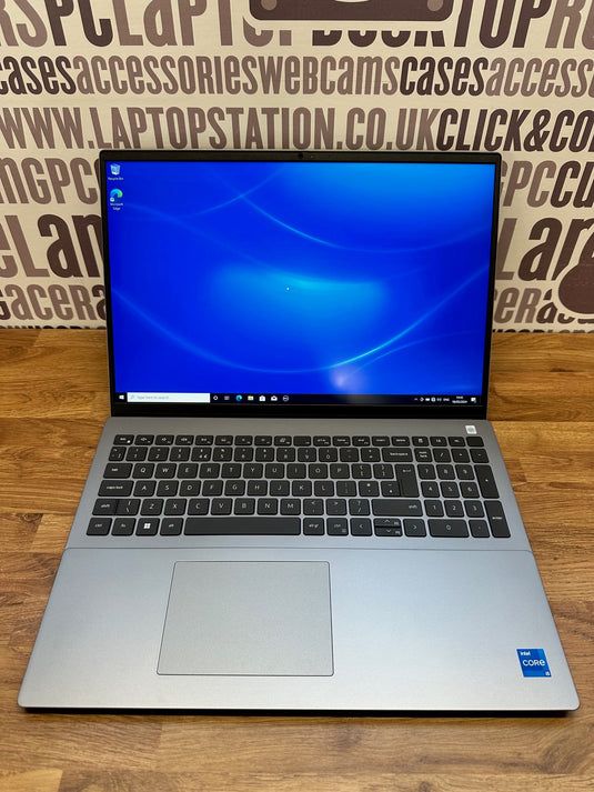 Dell Laptop Vostro 16-5620 - 12th Generation Core i5 16GB