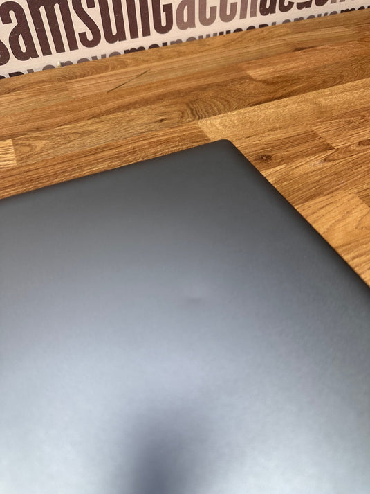 Dell Laptop Vostro 16 - Six-Core Ryzen 5 16GB RAM 512GB SSD