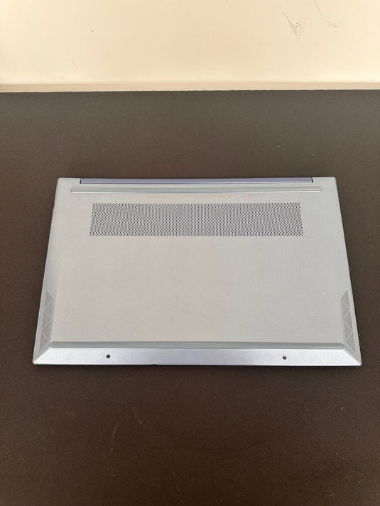 HP Laptop 15-eh0522sa - Quad-Core Ryzen 3 8GB RAM 256GB SSD