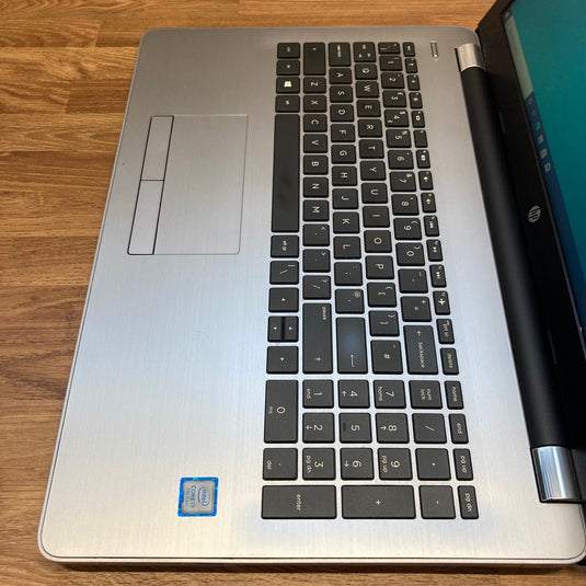 HP Laptop 250 G6 - Intel Core i7 8GB RAM 256GB SSD DVD