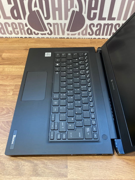 Dynabook Laptop Tecra A40-G-138 - 10th Generation Core i5 16GB RAM 256GB SSD Windows 10 Pro 14" IPS FHD Touchscreen