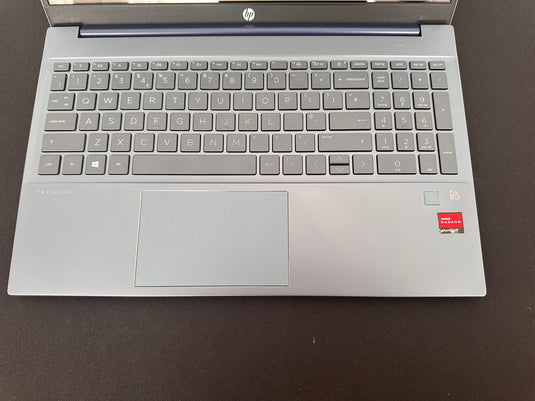 HP Laptop 15-eh0522sa - Quad-Core Ryzen 3 8GB RAM 256GB SSD Bang & Olufsen Speakers 15.6" IPS FHD Touchscreen