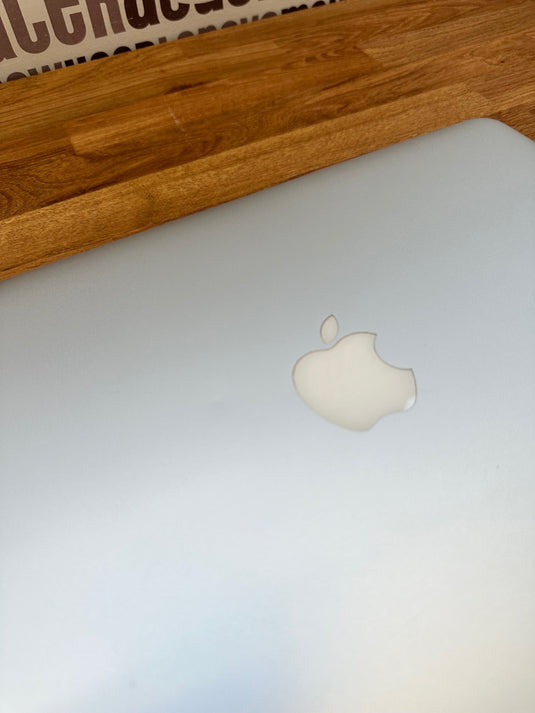 Apple Laptop MacBook Air 13 - Intel Core i5 8GB RAM 128GB