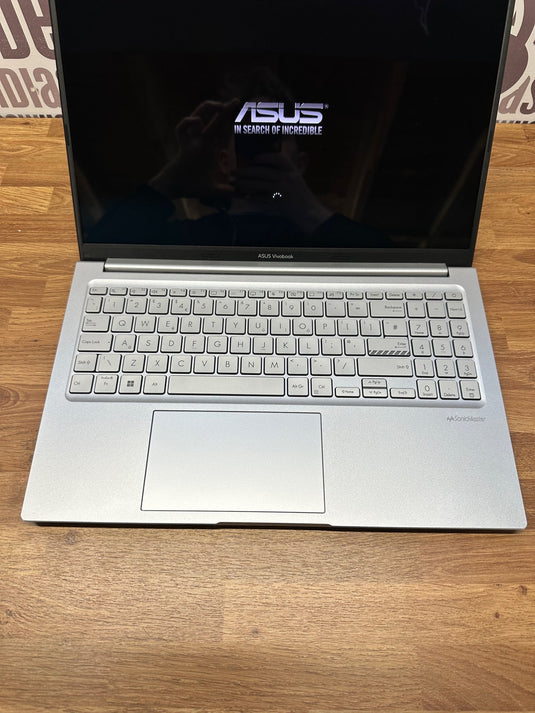 ASUS Laptop VivoBook M1503QA - H-Series Ryzen 5 16GB RAM