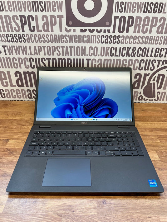 Dell Laptop Latitude 15-3520 - 11th Generation Core i7 16GB