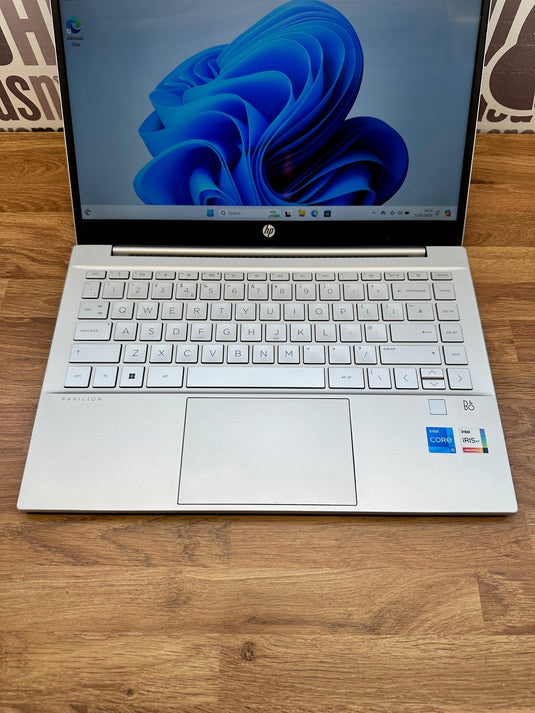 HP Laptop 14-dv0521sa - 11th Generation Core i5 8GB RAM