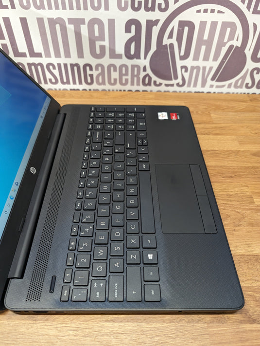 HP Laptop 15-gw0502sa - AMD Dual-Core 8GB RAM 240GB SSD