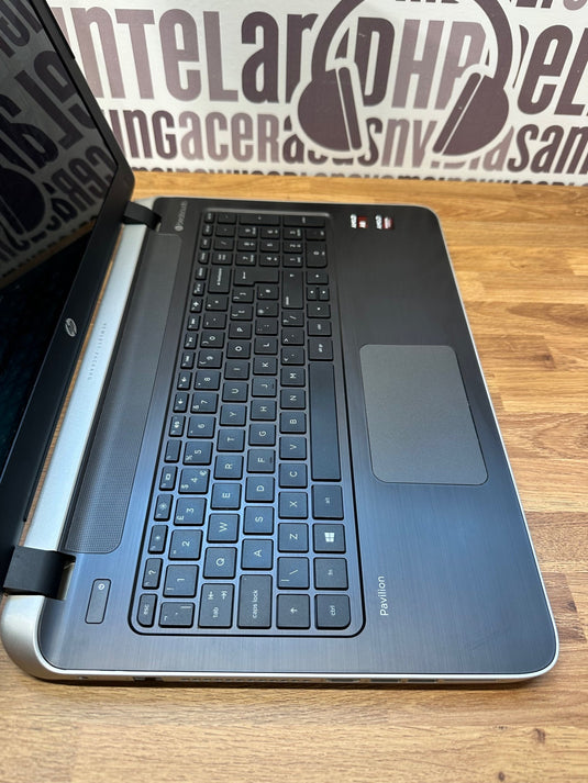 HP Laptop 15-p046na - AMD Quad-Core 8GB RAM 1TB HDD DVD