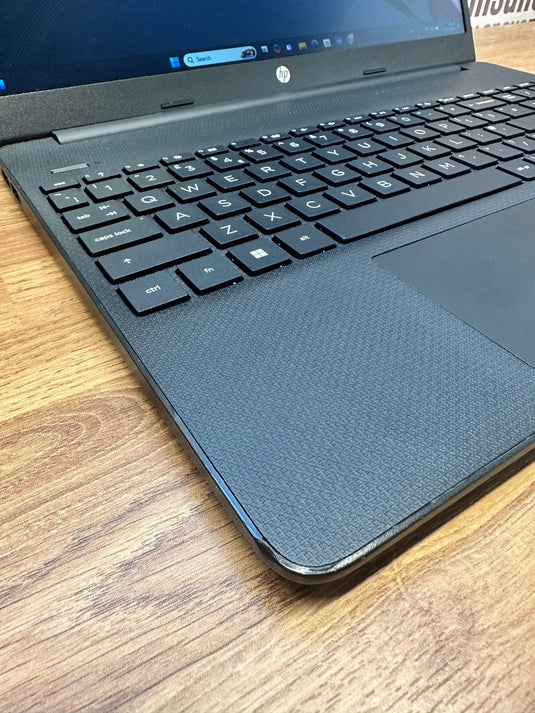 HP Laptop 15s - Intel Quad-Core 4GB RAM 128GB SSD Windows