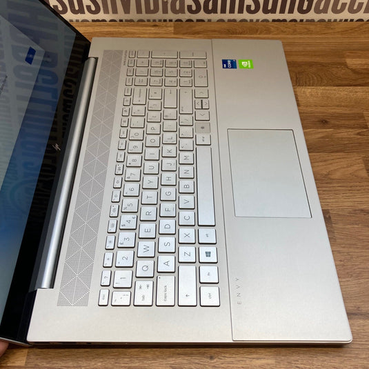 HP Laptop Envy 17-cg1000na - 11th Generation Core i7 16GB