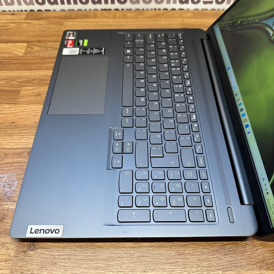 Lenovo Laptop IdeaPad 5i Pro 16 - Eight-Core Ryzen 7 16GB