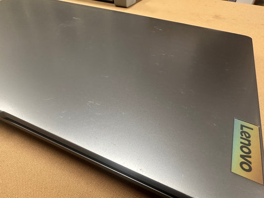 Lenovo Laptop IdeaPad Slim 3 - Eight-Core i3 8GB DDR5 RAM
