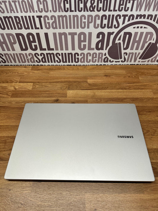 Samsung laptop Galaxy Book 2 - 12th Generation Core i3 8GB